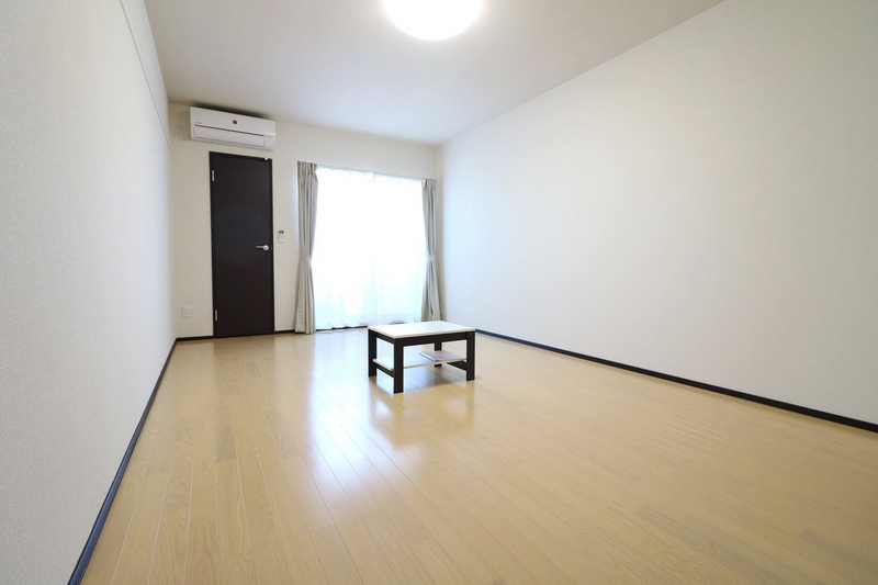 CLEINO YAMAKI 客厅