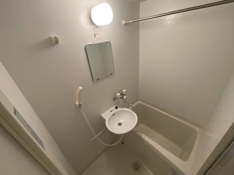 leopalace Nest Nakamozu II Bathroom