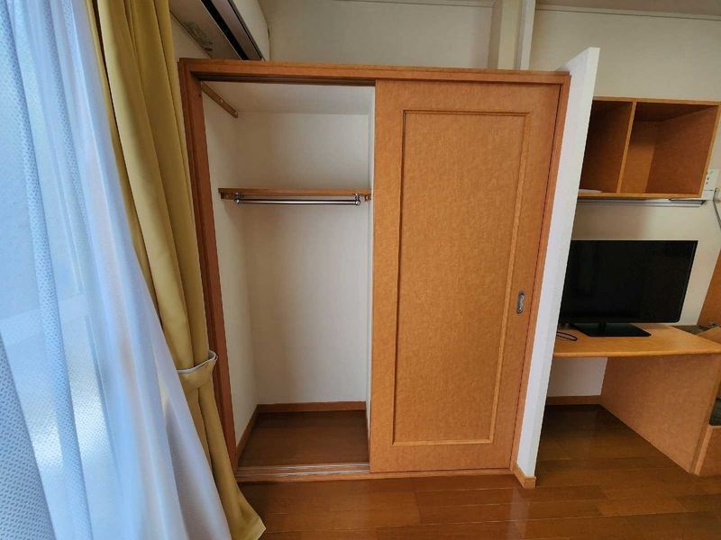 レオパレスクレール 収納