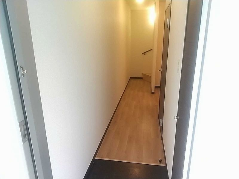 レオネクストコンセルト 玄関