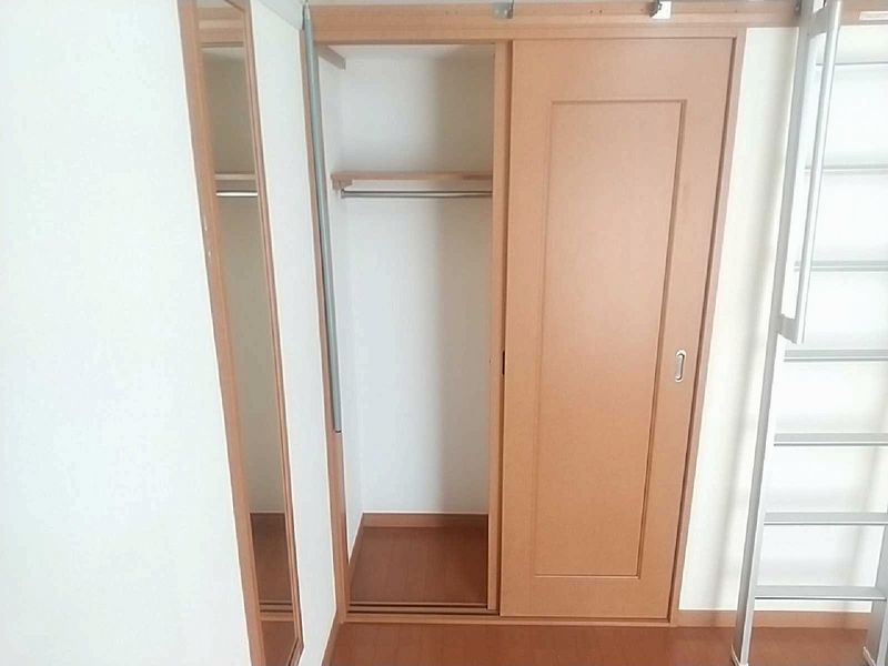 レオパレスサニーサイドＬ 収納