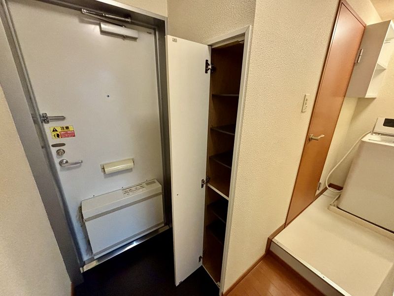 レオパレスメゾン桔梗Ⅱ 収納