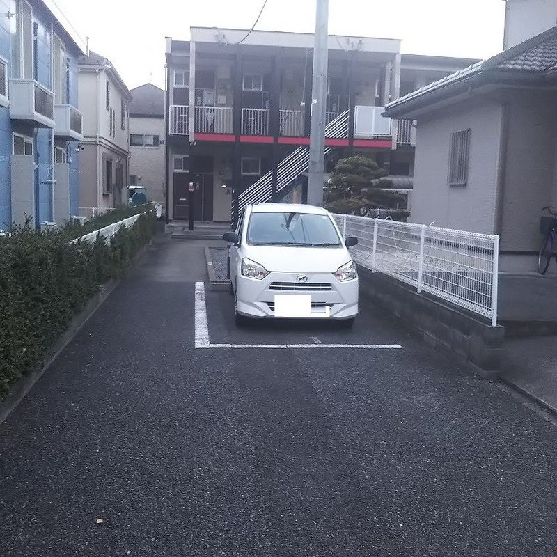 レオパレスエスポワール　ＫⅡ 駐車場