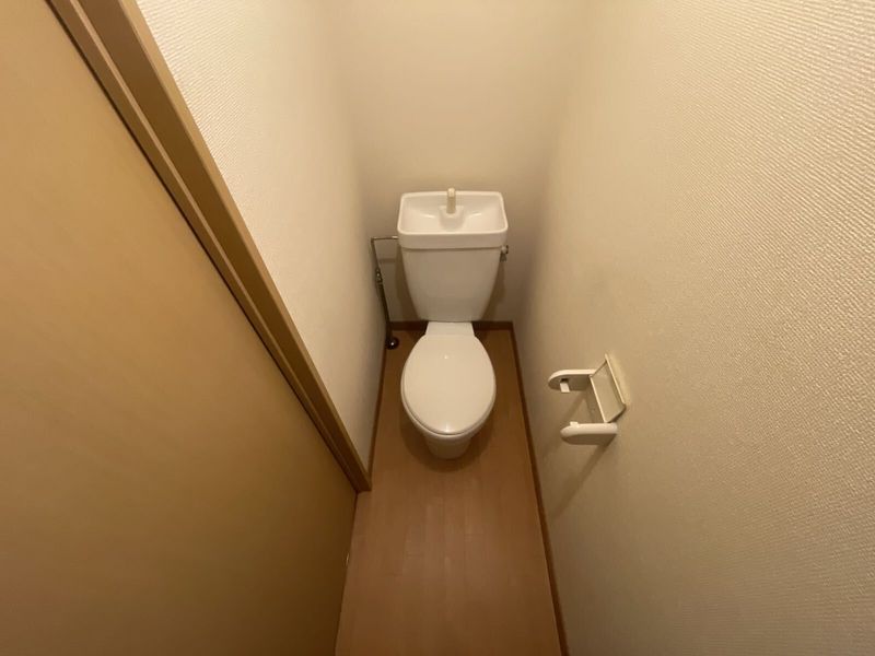 レオパレス中井町３ トイレ