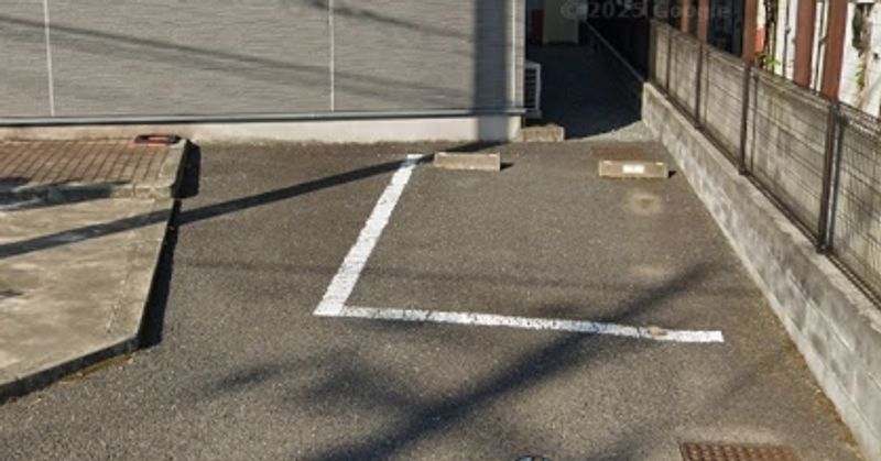 レオパレスデイジー上並榎 駐車場