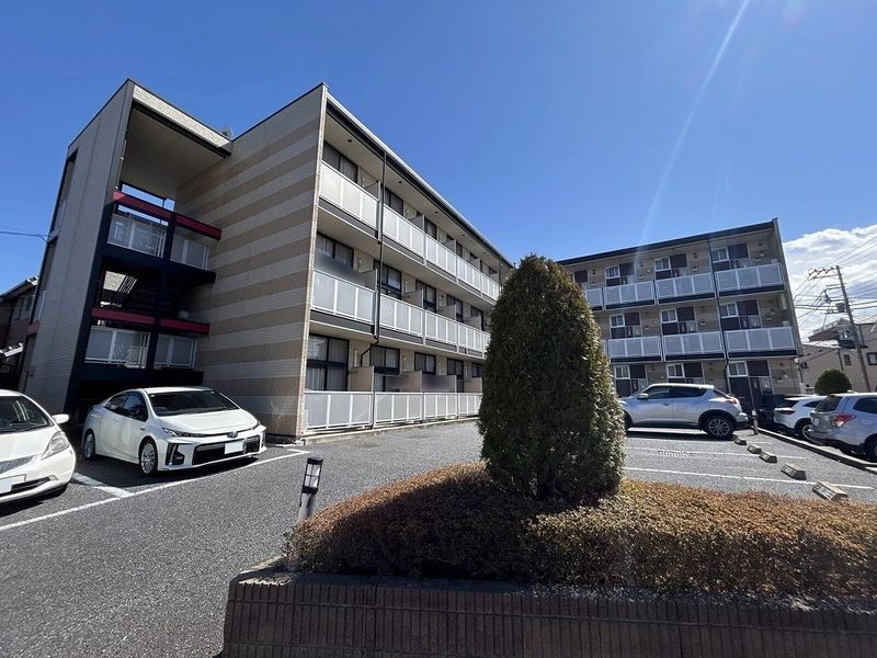 レオパレスＭＬハロープラザ 外観