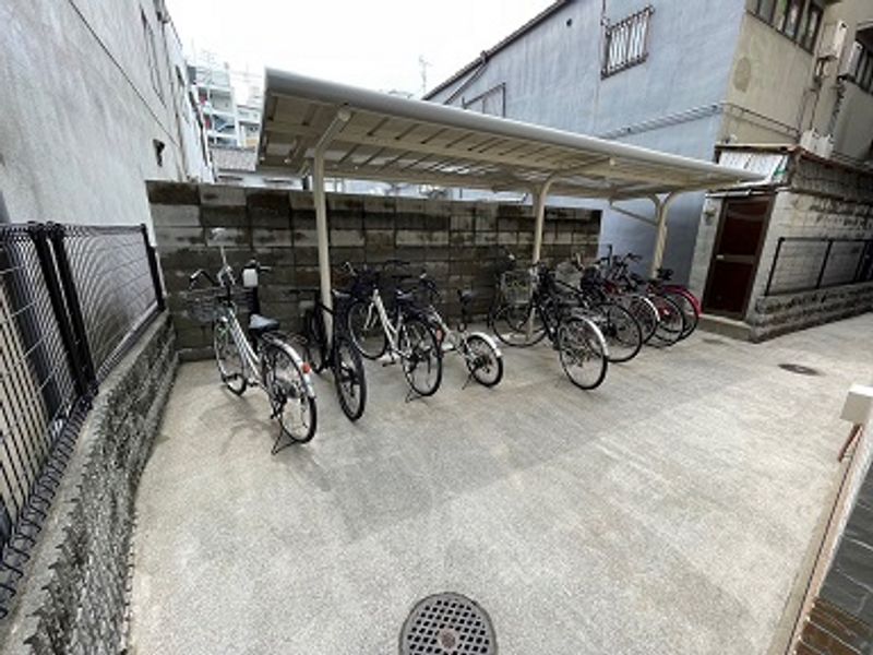 レオパレスクララ九条 共用部分