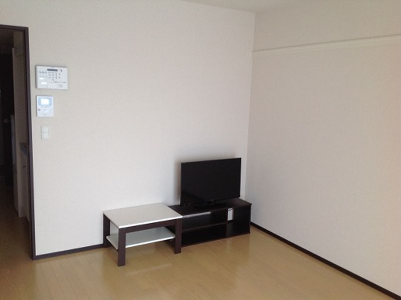 クレイノ福室南２ 居間