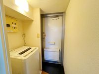 レオパレスひばりヒルズ 玄関