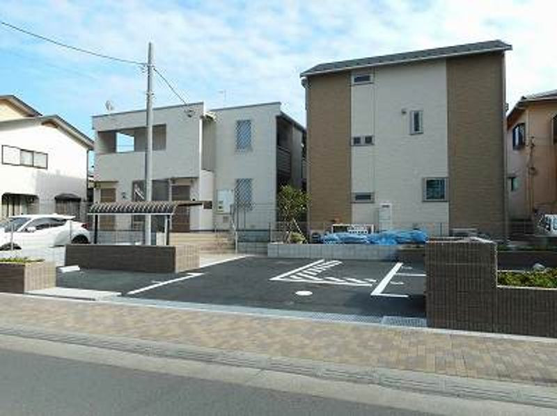 クレイノサングランド 駐車場