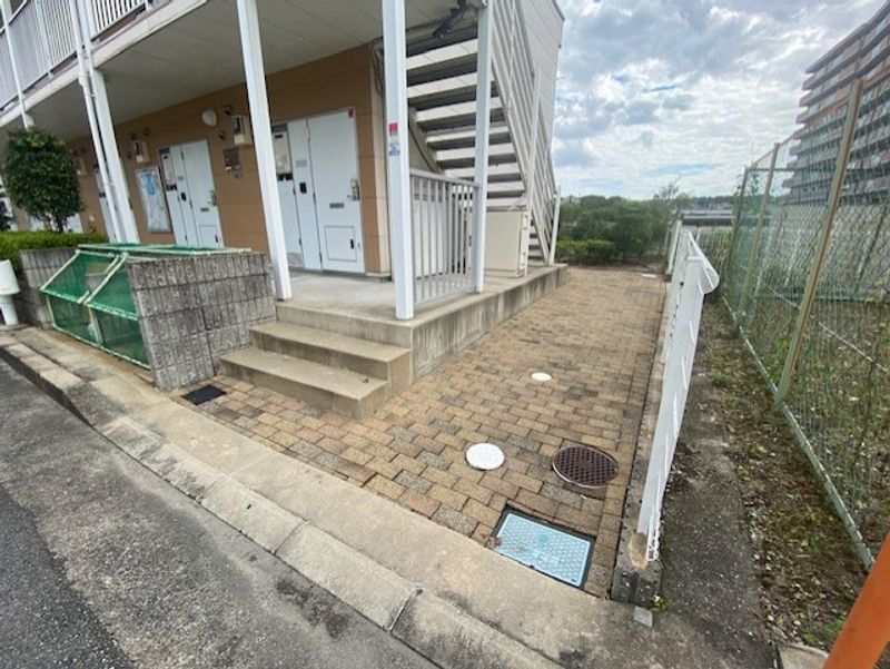レオパレス清和 エントランス