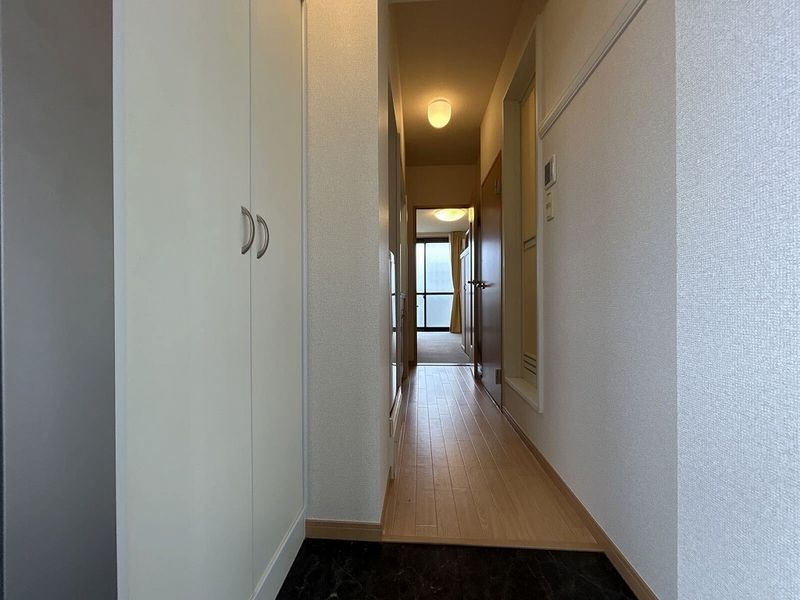 leopalace RINA Entrance