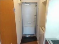 レオパレスプランドール 玄関