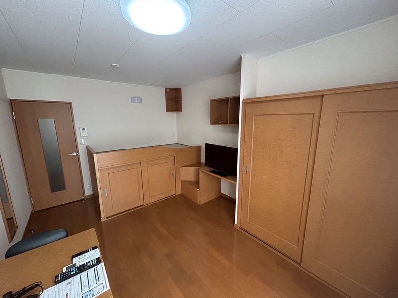 レオパレスプライマリィ 居間