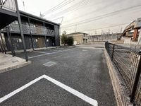レオパレスＣｈｒｉｓｔ 駐車場