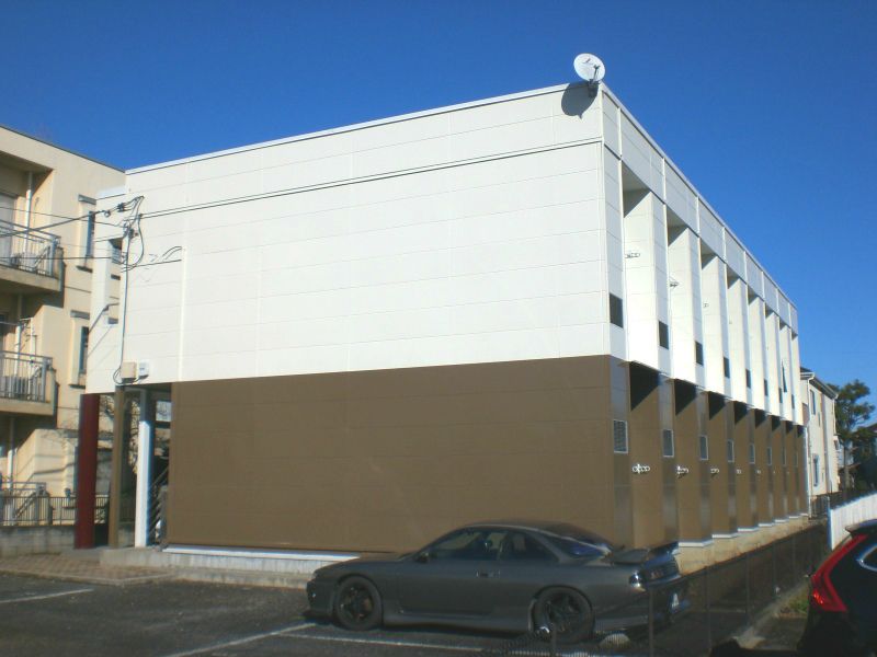 13751 exterior