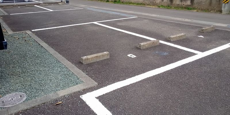 レオパレスＦＵＫＩＡＧＥⅡ 駐車場