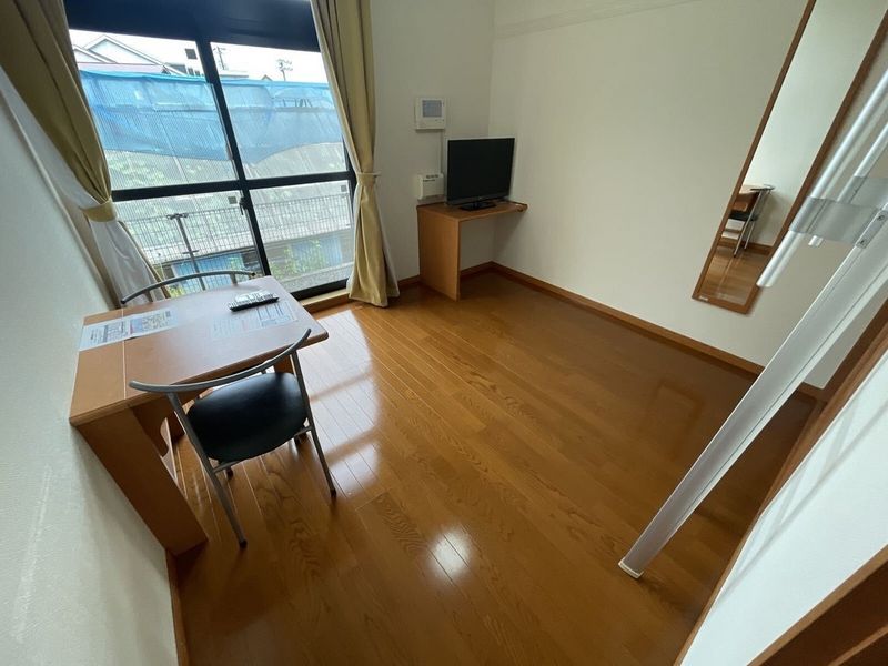 レオパレス京山マスカットⅡ 居間