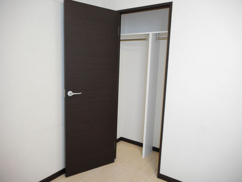 レオネクストあさひ 収納