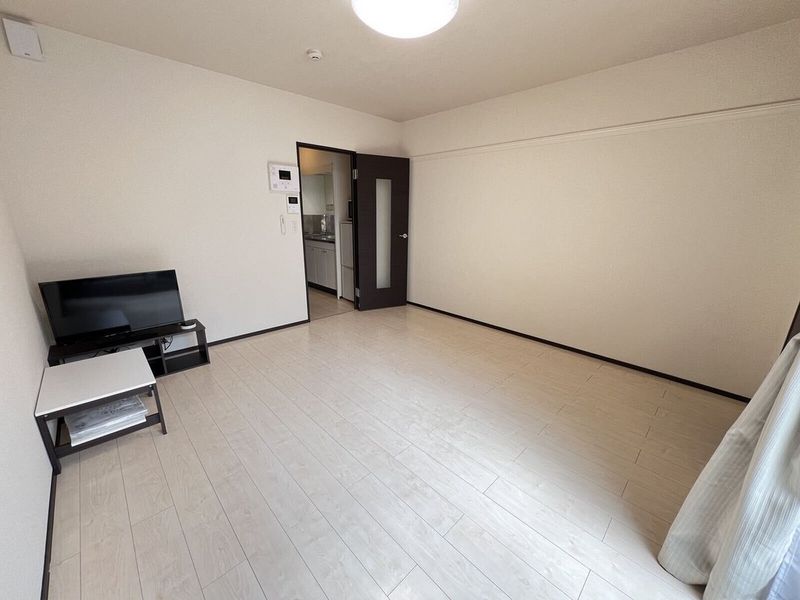 クレイノ涼 居間