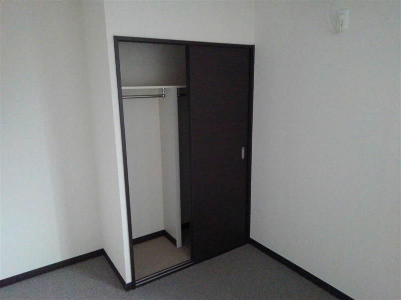 レオネクストかのんＢ 収納