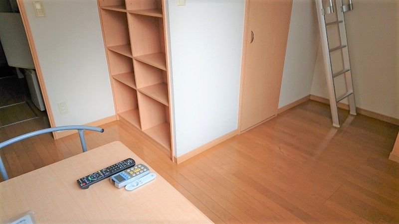 レオネクストＨＯＰＥ横山 居間