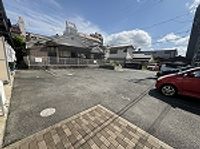 レオパレスパーシモン 駐車場