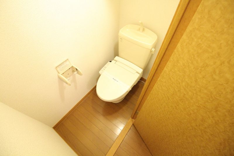 レオパレスサンライズ トイレ
