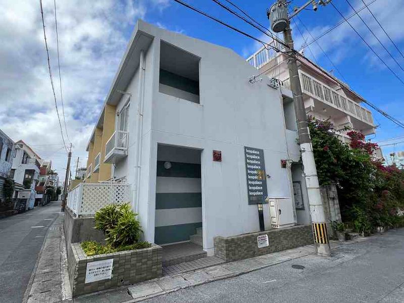 leopalace Kamei Entrance