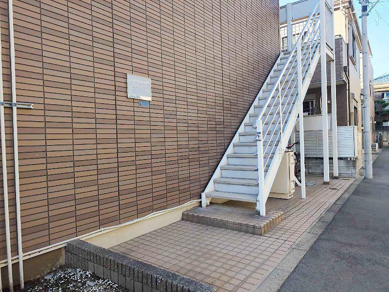 レオパレスエバラ エントランス
