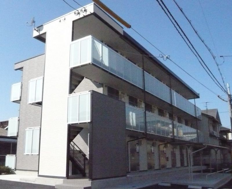 レオパレスコモディタ バルコニー