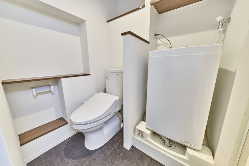 ArLk Muroka 화장실