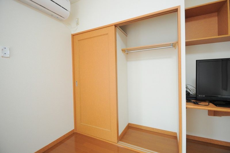 レオパレスアーク 収納