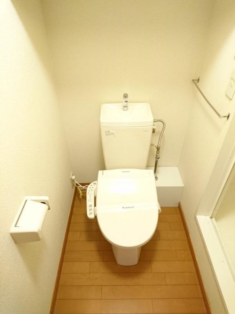 レオパレス緑丘 トイレ