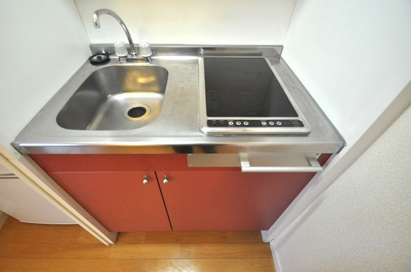 レオパレストレゾール キッチン