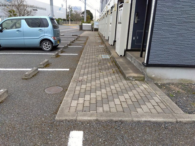 レオパレス英俊 エントランス