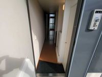 レオパレスかたくり 玄関