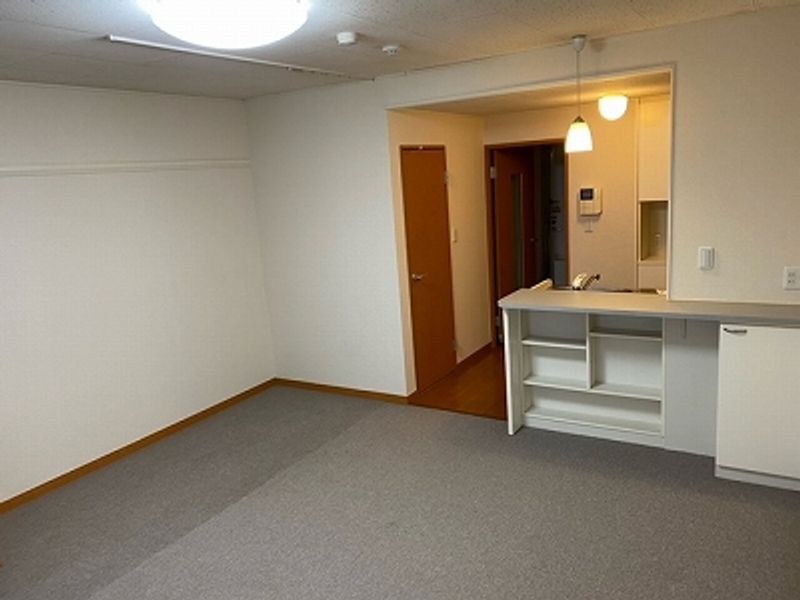 レオパレスミルフィーユ 居間