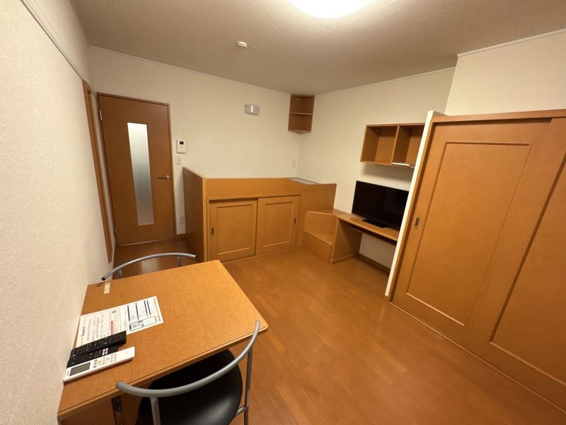 レオパレスウィル３３ 居間