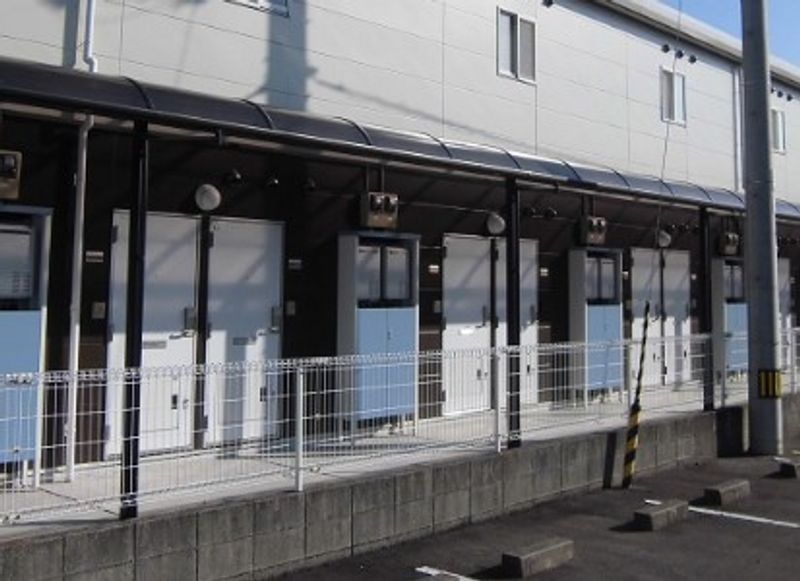 レオパレスグランド　カメリアⅢ 玄関