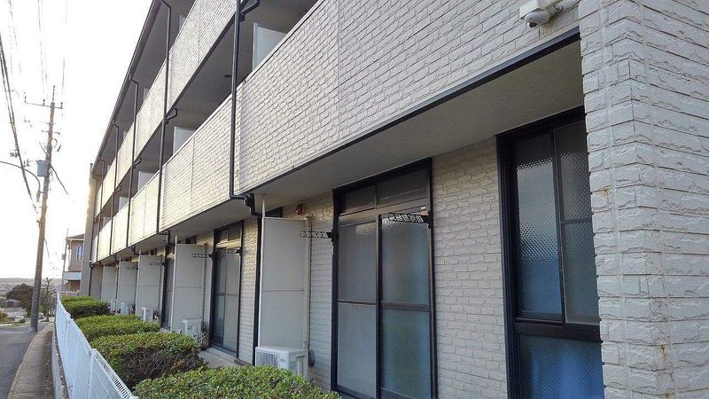 レオパレス中台 外観
