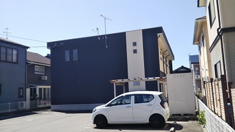 レオネクストリバティＮ 駐車場