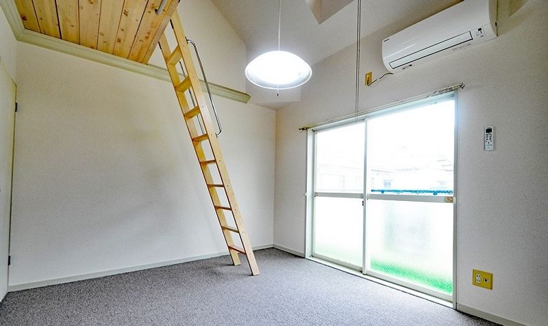 レオパレス中野第７ 居間