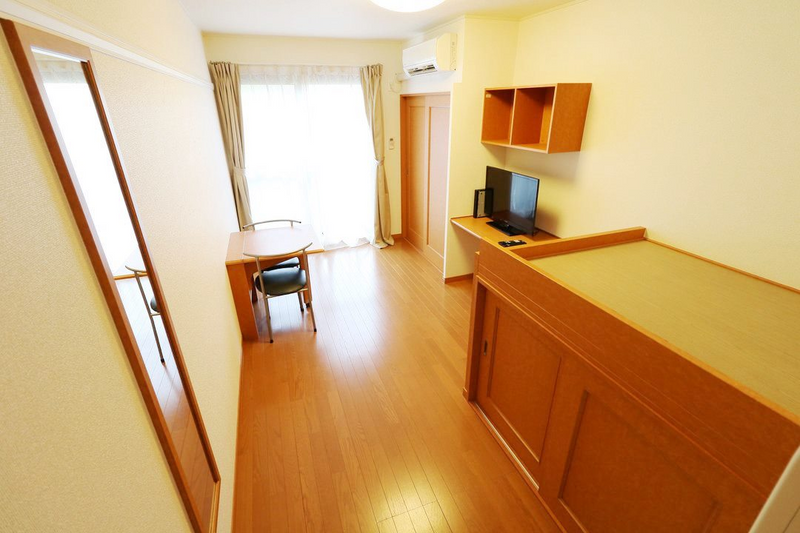 レオパレスリッツ 居間