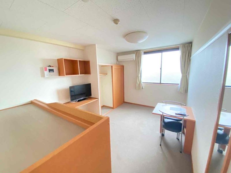 レオパレスＥａｓｔ　ａｕｋ　Ⅲ 居間