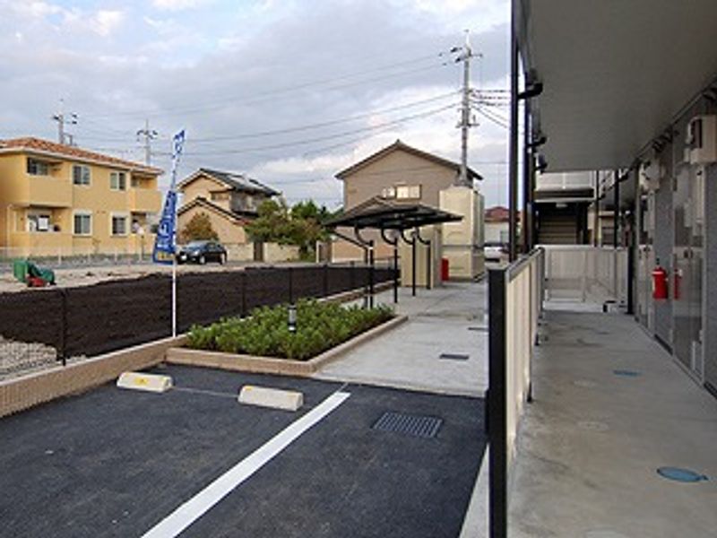 レオパレスアンテルブルグⅡ 駐車場