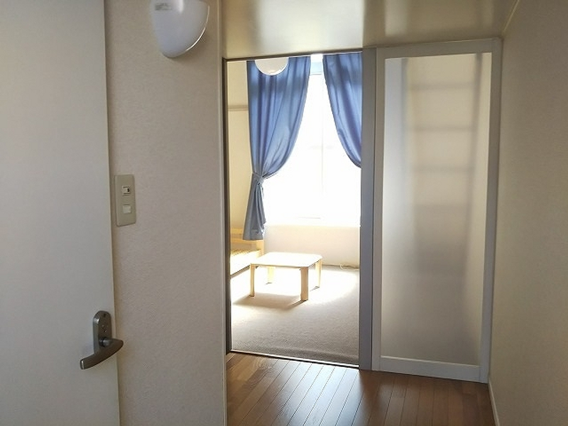 レオパレスプロシード２ 玄関