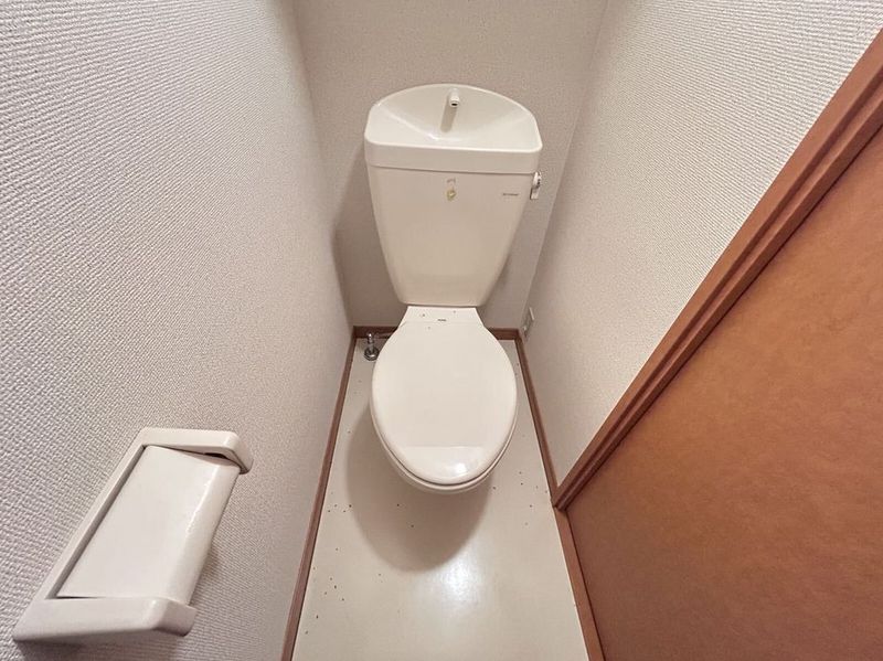 レオパレスアリシア トイレ