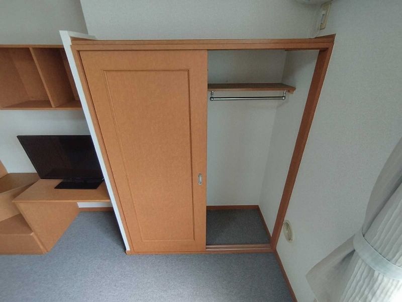 レオパレスシャンテＣ 収納