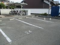 レオパレスダイガ 駐車場